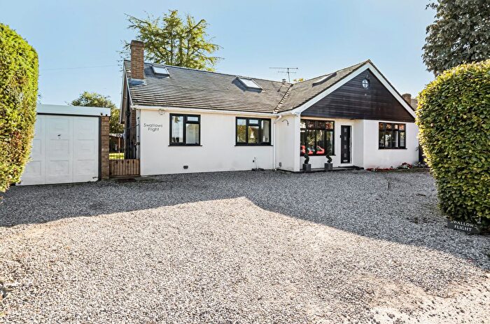 5 Bedroom Bungalow For Sale In Deep Field, Datchet, SL3