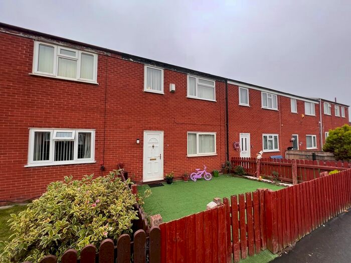 3 Bedroom Terraced House For Sale In Witley Close, Moreton, Wirral, CH46