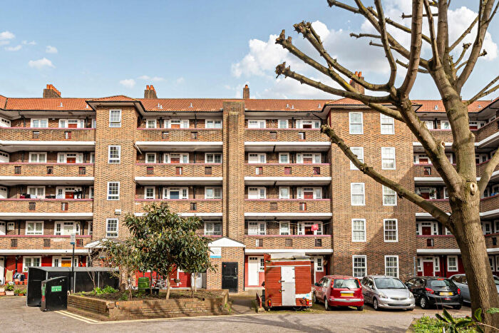 4 Bedroom Apartment For Sale In Peckham Park Road, London, SE15