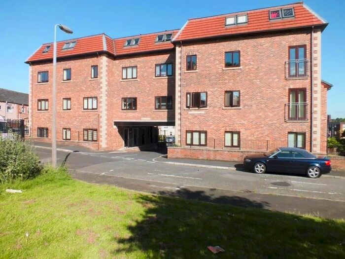 2 Bedroom Flat For Sale In Millers Court, Booth Street, Stalybridge, SK15