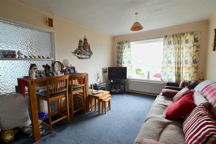 2 Bedroom Semi-Detached Bungalow For Sale In Scandinavia Heights, Saundersfoot, SA69