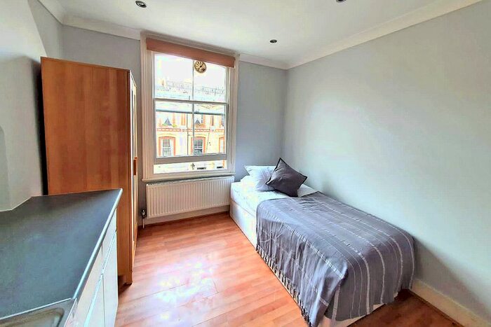 Studio To Rent In Cheniston Gardens, Kensington, London, W8