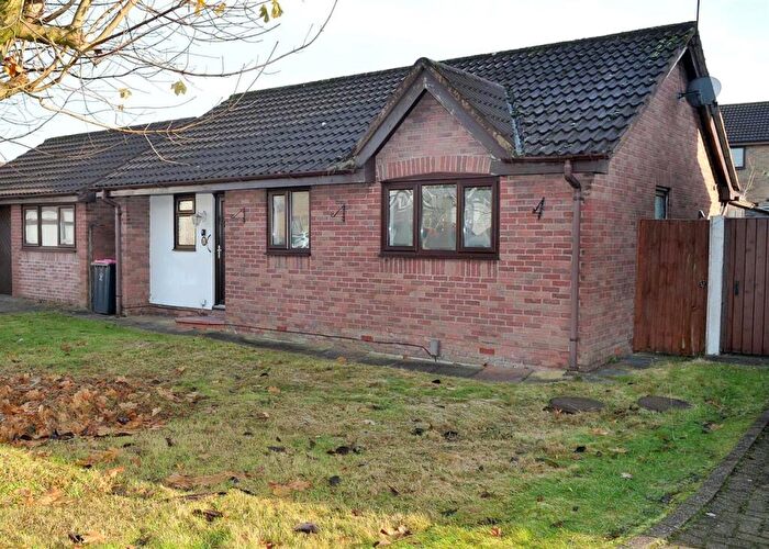 2 Bedroom Bungalow For Sale In Broomehouse Avenue, Irlam, M44