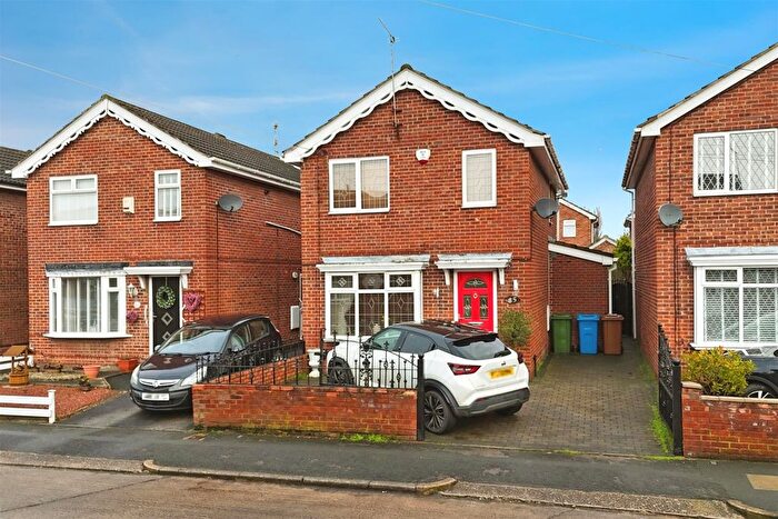 3 Bedroom Detached House For Sale In Westborough Way, Hull, HU4