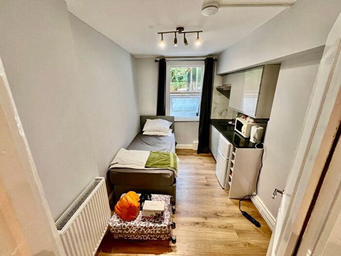 Studio To Rent In Lexham Gardens, London, W8