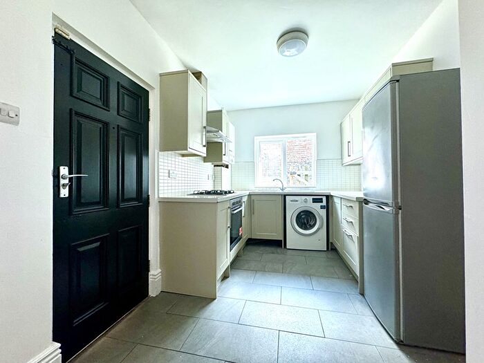 4 Bedroom Terraced House To Rent In Clarke Square, Sheffield, South Yorkshire, S2