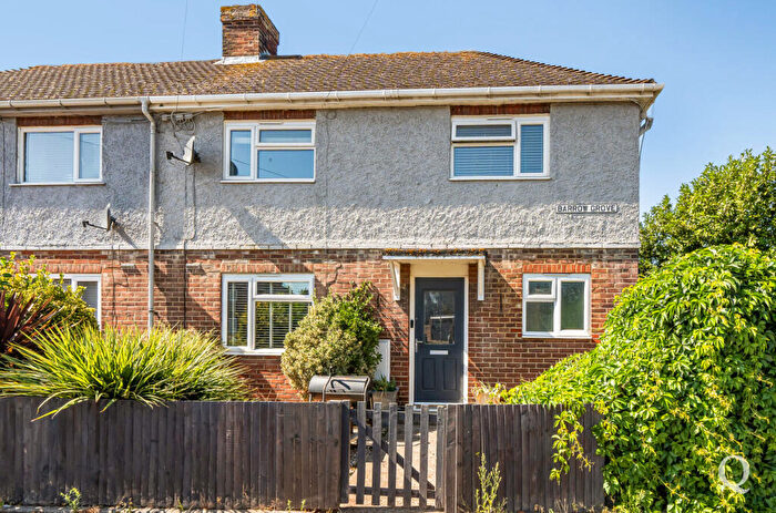 3 Bedroom Semi Detached House For Sale In Barrow Grove, Sittingbourne, Kent, ME10