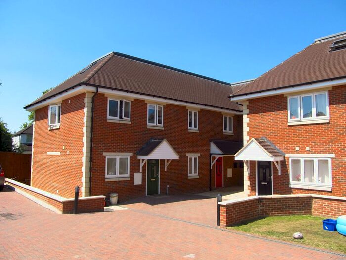 2 Bedroom Flat To Rent In Freeman Court, Oxford, OX3