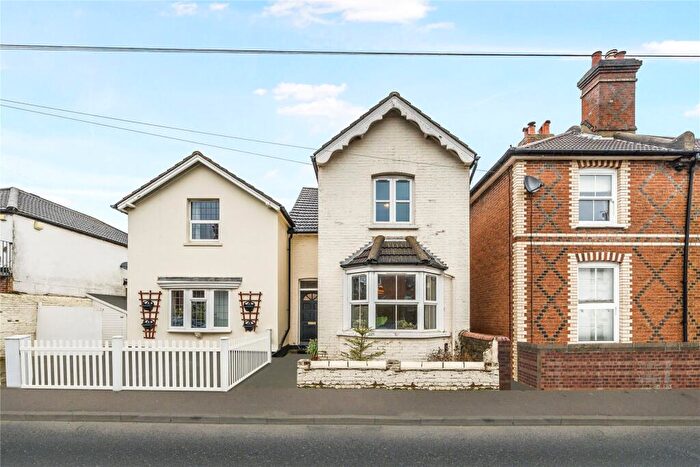 2 Bedroom Semi Detached House For Sale In Markenfield Road, Guildford, Surrey, GU1