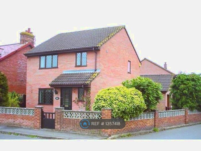 3 Bedroom Detached House To Rent In Roundpond, Melksham, SN12