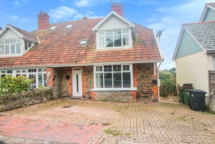 3 Bedroom House To Rent In Braunton, EX33