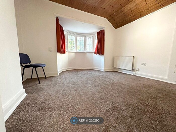 1 Bedroom Flat To Rent In Broadlands Road, Bromley, BR1