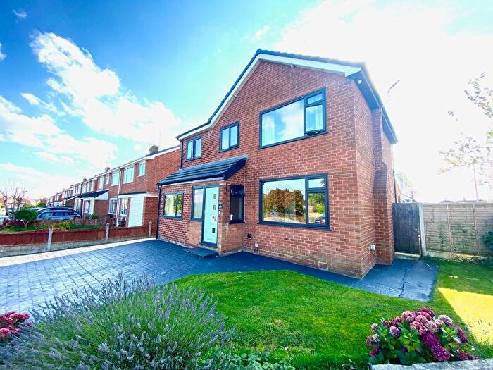 4 Bedroom Detached House For Sale In Elmwood Road, Barnton, CW8