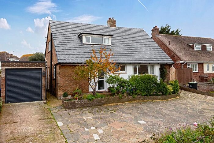 3 Bedroom Detached House For Sale In Beach Green, Shoreham-By-Sea, BN43
