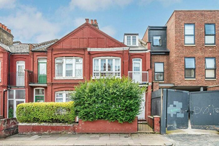 1 Bedroom Flat To Rent In Salisbury Road, London, N4
