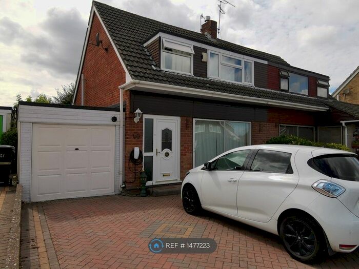 3 Bedroom Semi-Detached House To Rent In Ravenhead Drive, Bristol, BS14