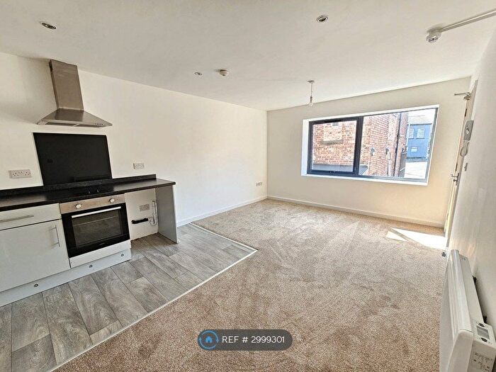 1 Bedroom Flat To Rent In Grange Road West, Prenton, CH43
