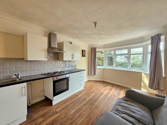 1 Bedroom Flat To Rent In Seaweed Close, Weston Lane, Southampton, SO19