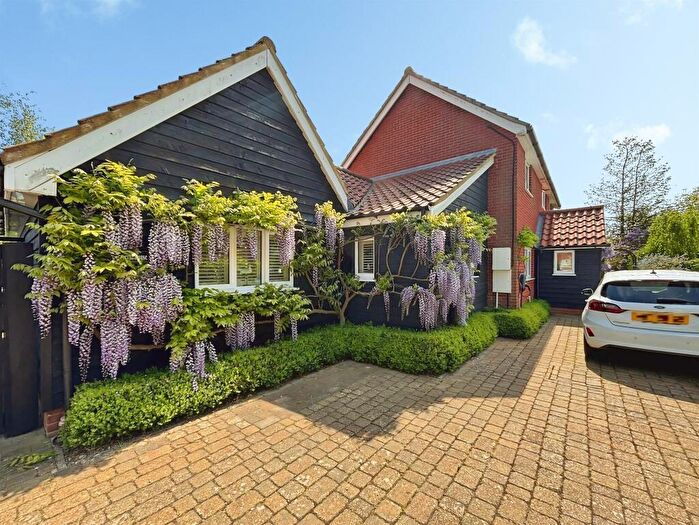 3 Bedroom Detached House For Sale In Church Close, Kenton, Stowmarket, IP14