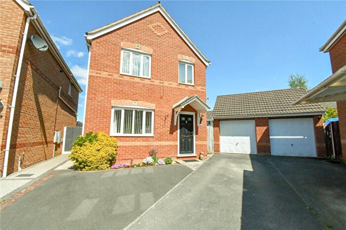3 Bedroom Detached House For Sale In Cheddon Way, Pensby, Wirral, CH61