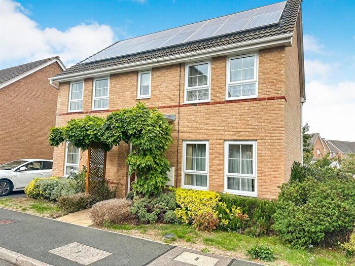 4 Bedroom Detached House For Sale In Blackbird Road, Corby, NN18