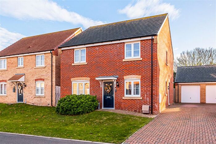 5 Bedroom Detached House For Sale In Blue Cedar Drive, PE21