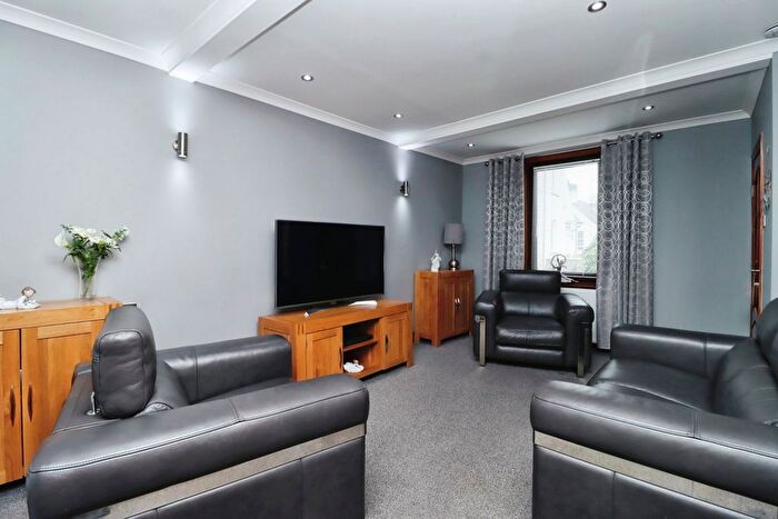 3 Bedroom Semi-Detached House For Sale In Glebe Park, East Wemyss, KY1