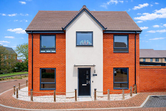 3 Bedroom Semi Detached House For Sale In Brubeck Way, Glebe Farm, Milton Keynes, MK17