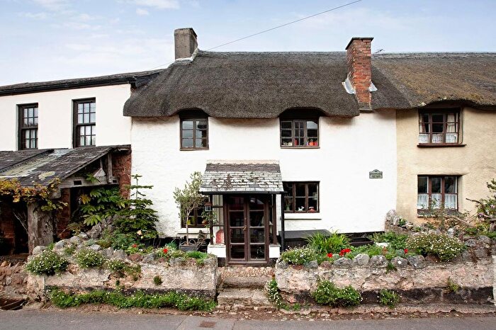 3 Bedroom Terraced House For Sale In Deane Road, Stokeinteignhead, TQ12