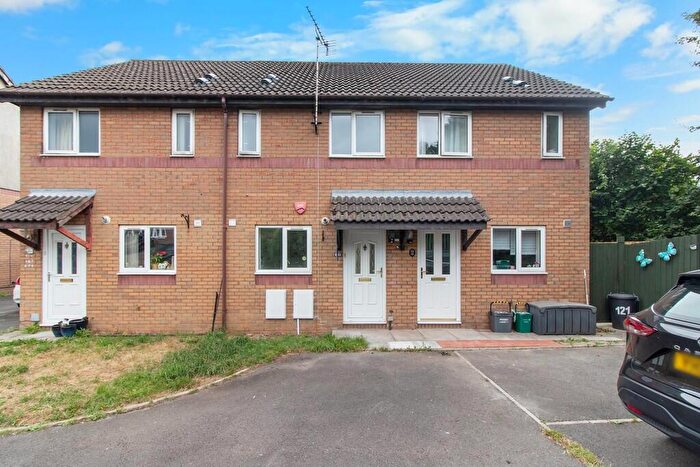 2 Bedroom Terraced House For Sale In Greenacres, Barry, CF63