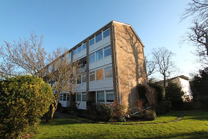 2 Bedroom Maisonette To Rent In Tarnwood Park, Eltham, London, SE9