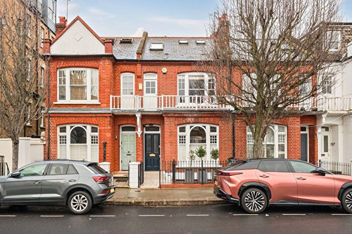 4 Bedroom Detached House For Sale In Foskett Road, London, SW6