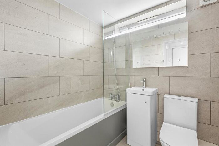 2 Bedroom Apartment To Rent In Pettifer Way, High Wycombe, HP12