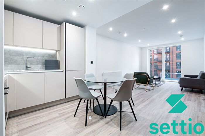 1 Bedroom Apartment To Rent In The Regent, Snow Hill Wharf, Birmingham, B4