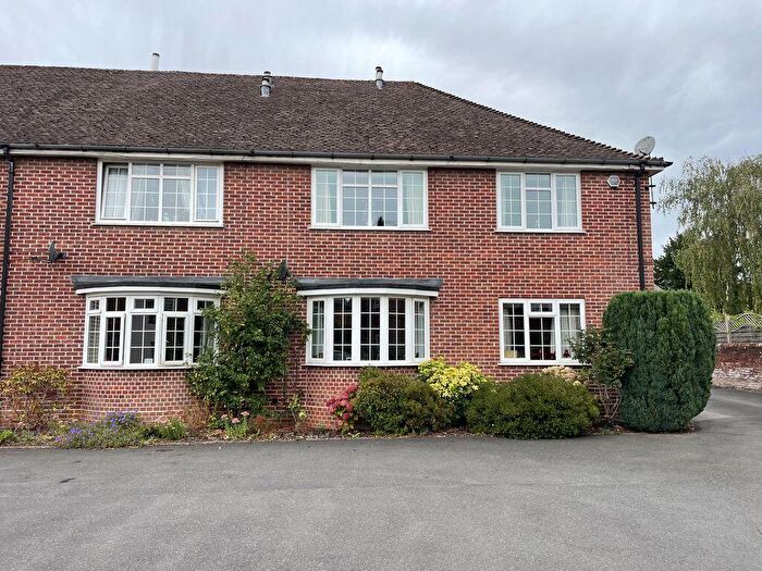 2 Bedroom Maisonette For Sale In Meerham Court, Winchester Street, Botley, SO30