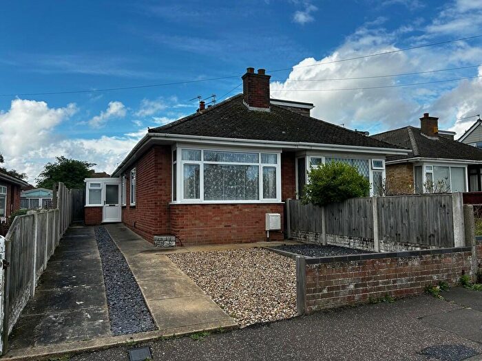 2 Bedroom Semi-Detached Bungalow To Rent In Uplands Avenue, Caister-on-Sea, NR30