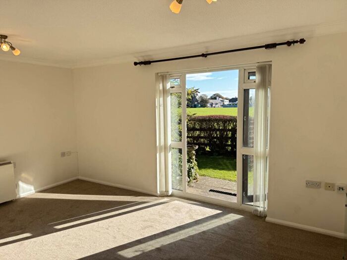 1 Bedroom Retirement Property To Rent In Shrubbs Drive, Middleton On Sea, PO22