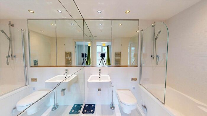 2 Bedroom Apartment To Rent In Block, Spectrum, Blackfriars Road, Salford, M3
