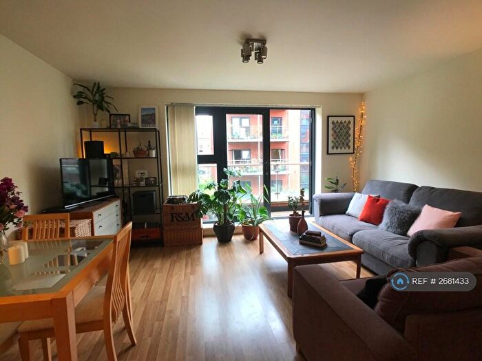 1 Bedroom Flat To Rent In Windsor Court, London, E3