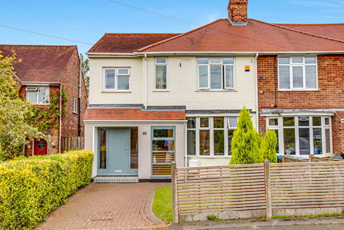 4 Bedroom Semi-Detached House For Sale In Cliff Way, Radcliffe-on-Trent, NG12