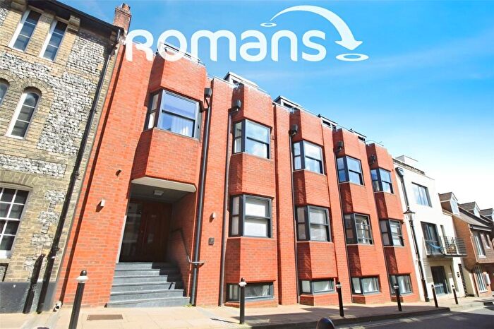 1 Bedroom Flat To Rent In Aquitaine House, - St. Clement Street, Winchester, SO23