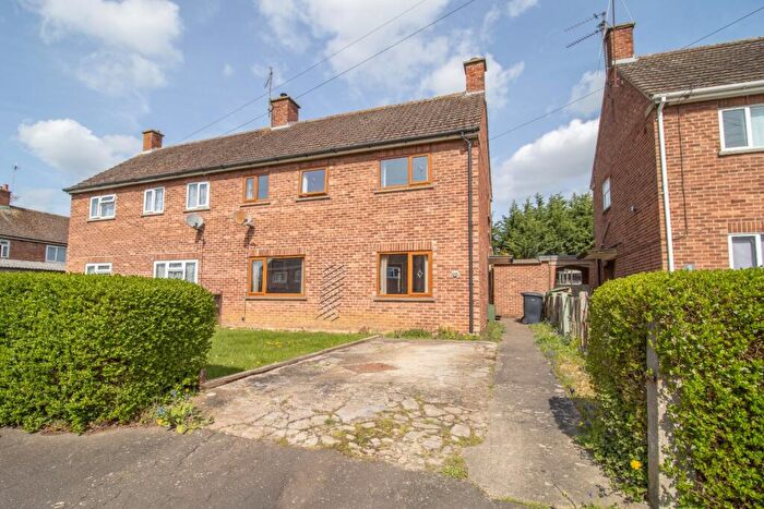 3 Bedroom Semi-Detached House For Sale In Raleigh Road, Gaywood, King's Lynn, Norfolk, PE30