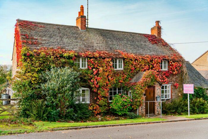 4 Bedroom Detached House For Sale In Altar Stones Lane, Markfield, LE67