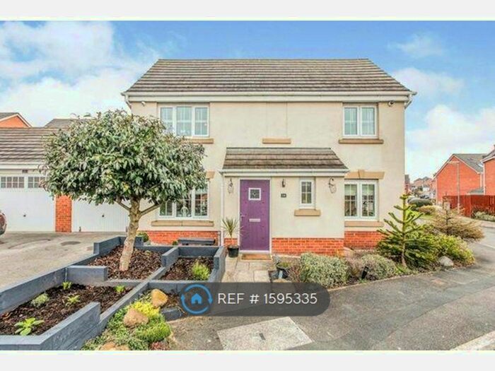 4 Bedroom Detached House To Rent In Twentyman Walk, Leeds, LS10