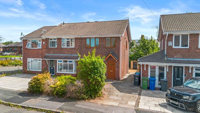 3 Bedroom Semi Detached House For Sale In Winchester Avenue, Great Sankey, WA5