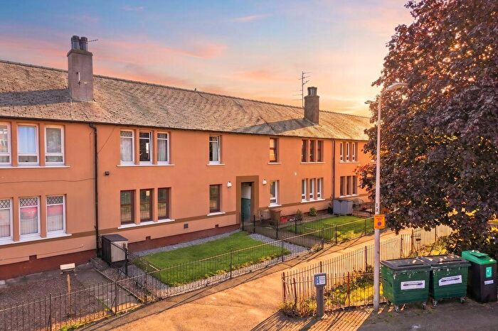 2 Bedroom Flat For Sale In D, Fleming Gardens South, Dundee, DD3