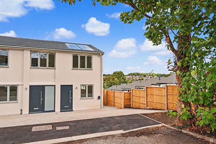 2 Bedroom End Of Terrace House For Sale In Coombe Gardens, Berkhamsted, HP4
