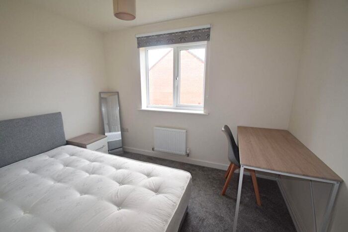 4 Bedroom Semi-Detached House To Rent In Centenary Way, Newport, TF10