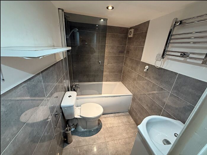 1 Bedroom Flat To Rent In Station Road, London, E7