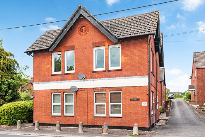 1 Bedroom Flat For Sale In Stratford Mews, Ludgershall, SP11